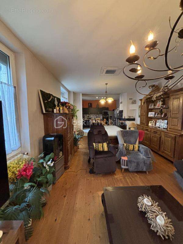 AV Maison en pierre dépendances terrain - photo 6
