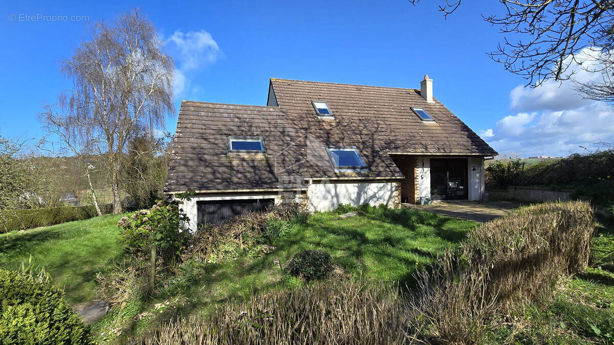 Maison à HAUTOT-SUR-MER