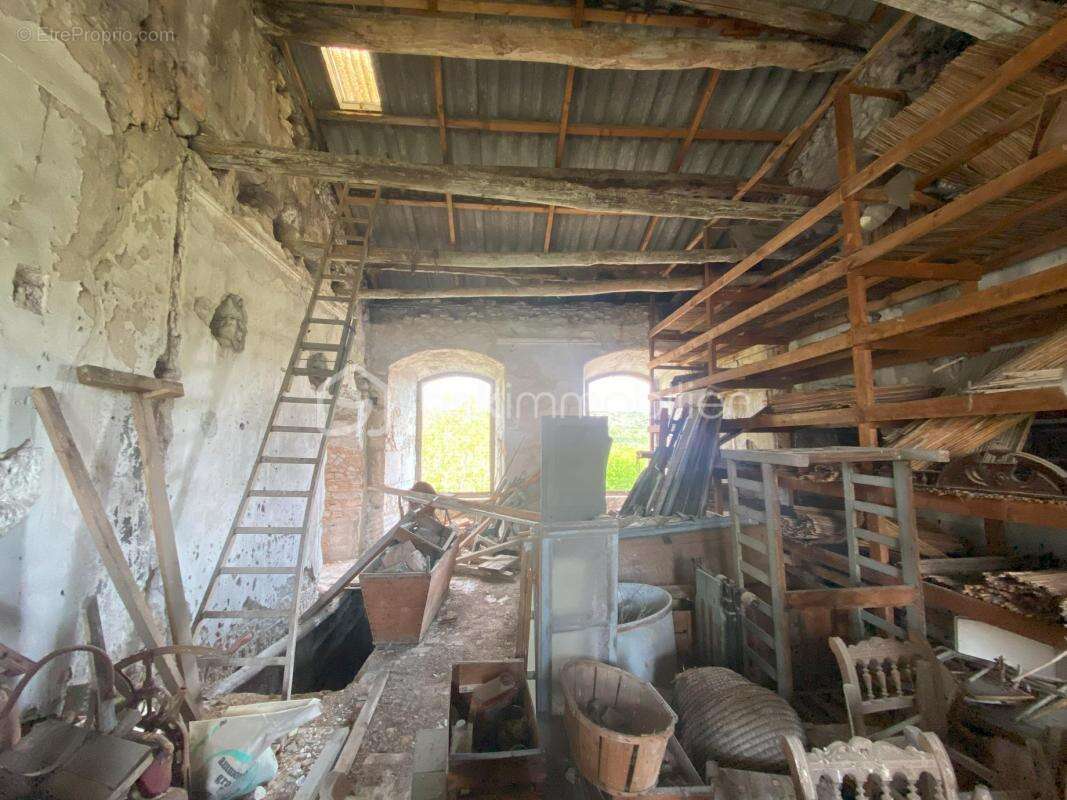 Appartement à SAINT-REMEZE