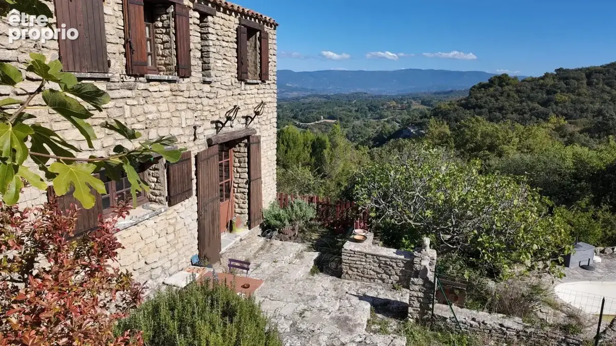 Maison 10 pièces 274 m² à vendre à Bonnieux (84480) - photo 2