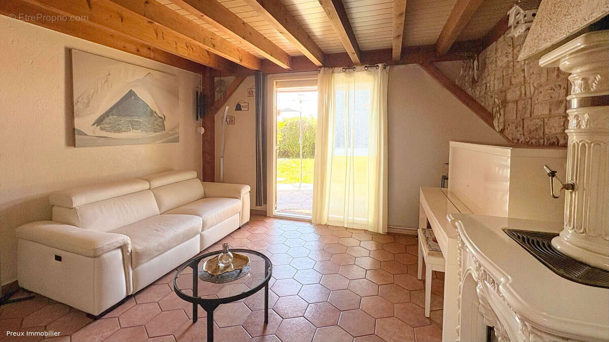 Maison à ARTHAZ-PONT-NOTRE-DAME