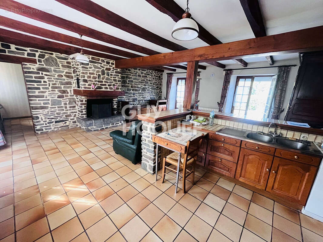 Maison à BAGUER-PICAN