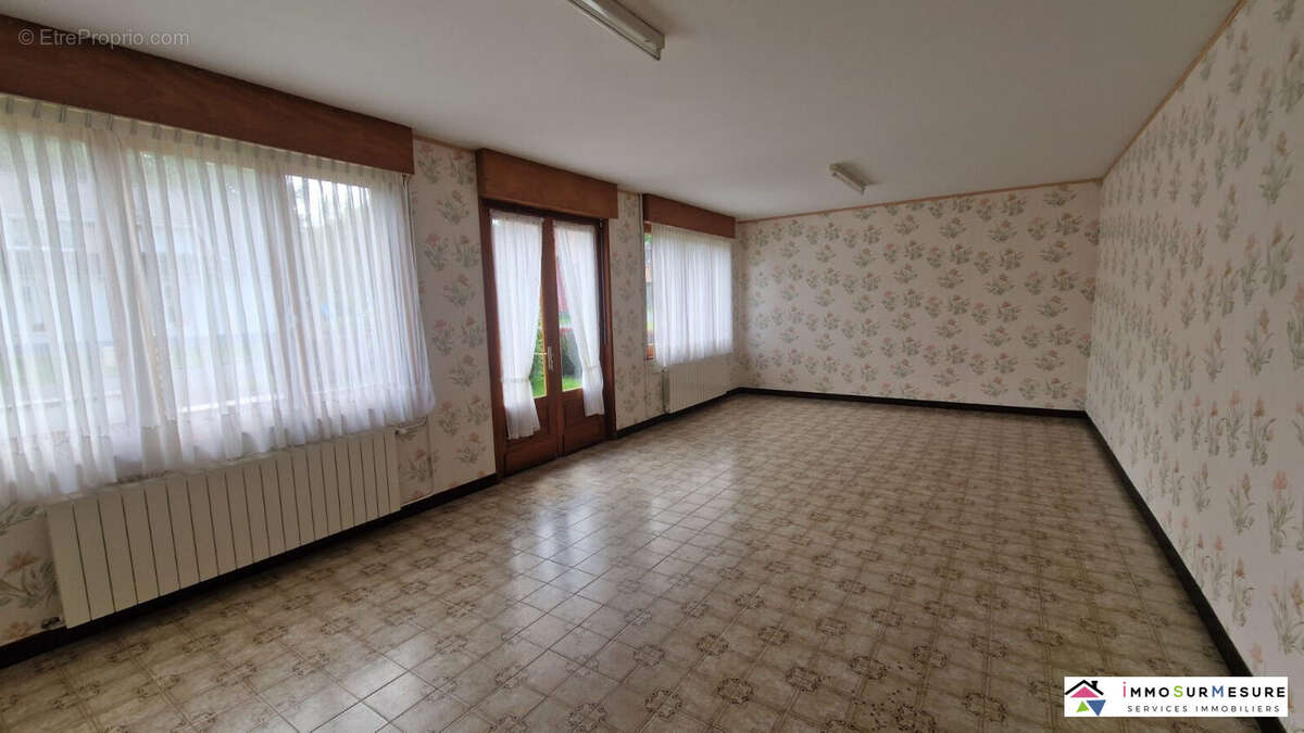 Maison à FILLIEVRES