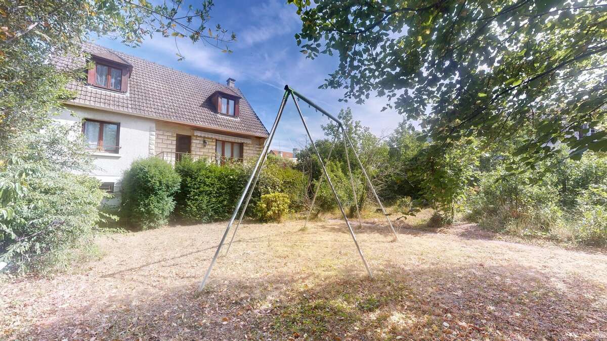 Maison à LES PAVILLONS-SOUS-BOIS