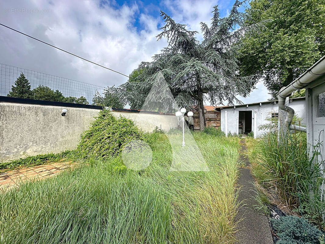 Maison à VIEUX-CONDE