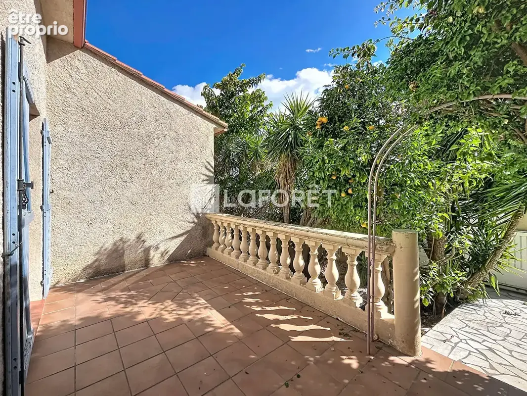 Maison 5 pièces 112 m² à vendre à Ponteilla (66300) - photo 2