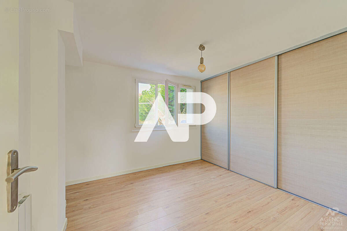 Appartement Rueil Malmaison 2 pièce(s) 37.37 m2 - photo 4