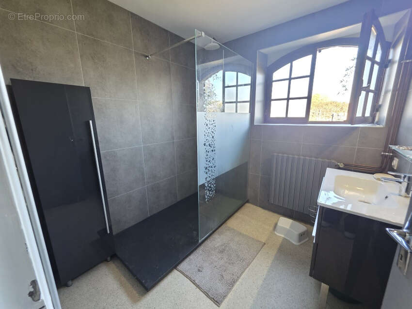 Maison à VILLOSANGES