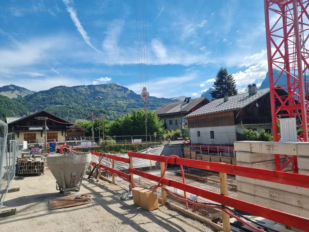 Appartement à MORILLON