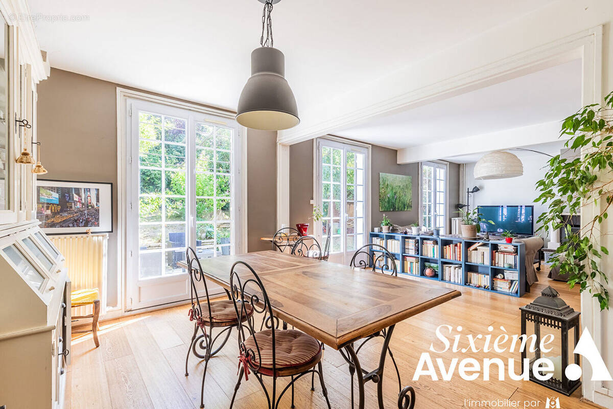 Maison à SAVIGNY-SUR-ORGE