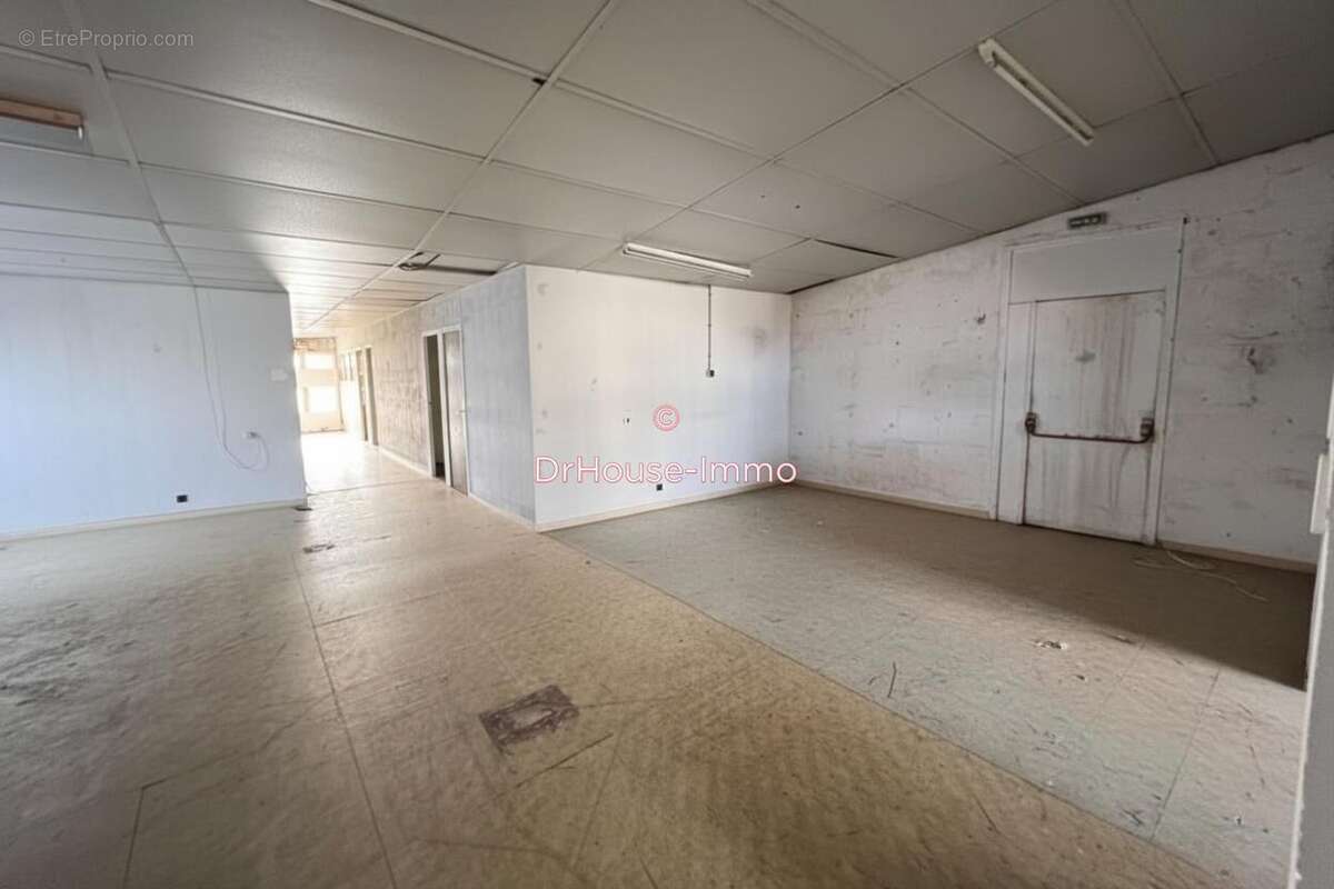 Commerce 270 m² à Dax  - photo 18