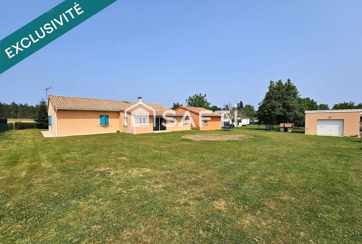 Photo 2 - Maison à NEUVIC