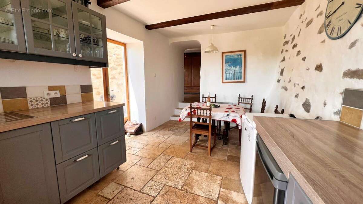 Maison 75 m² à Pouzols-Minervois  - photo 4