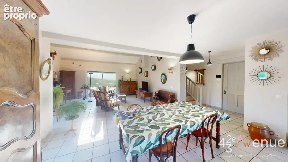 Maison 5 pièces 146 m² à vendre à Saint-Genest-Lerpt (42530) - photo 5