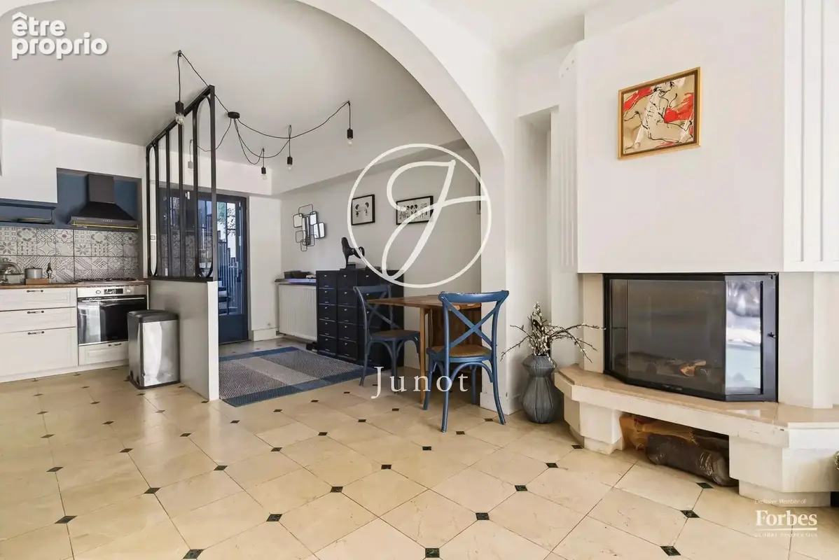 Suresnes - REPUBLIQUE- Maison 6 pièces - photo 8