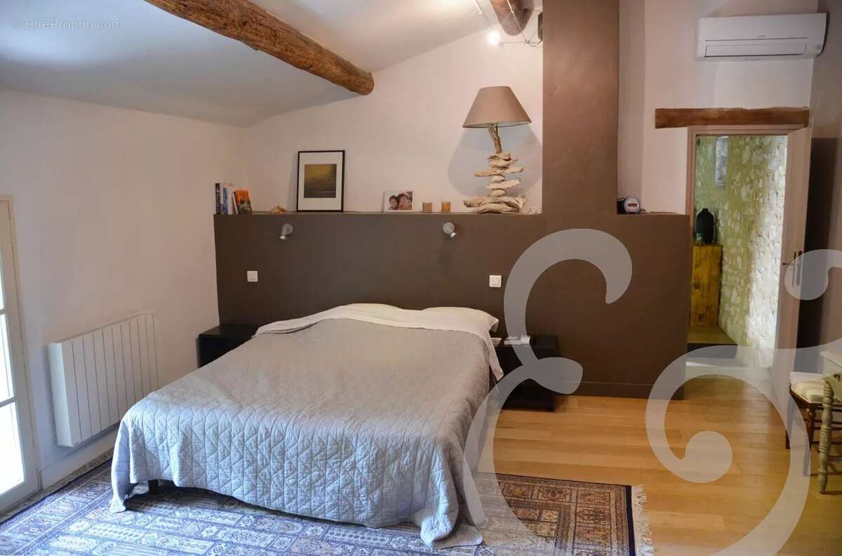 Maison à PLAN-D'ORGON