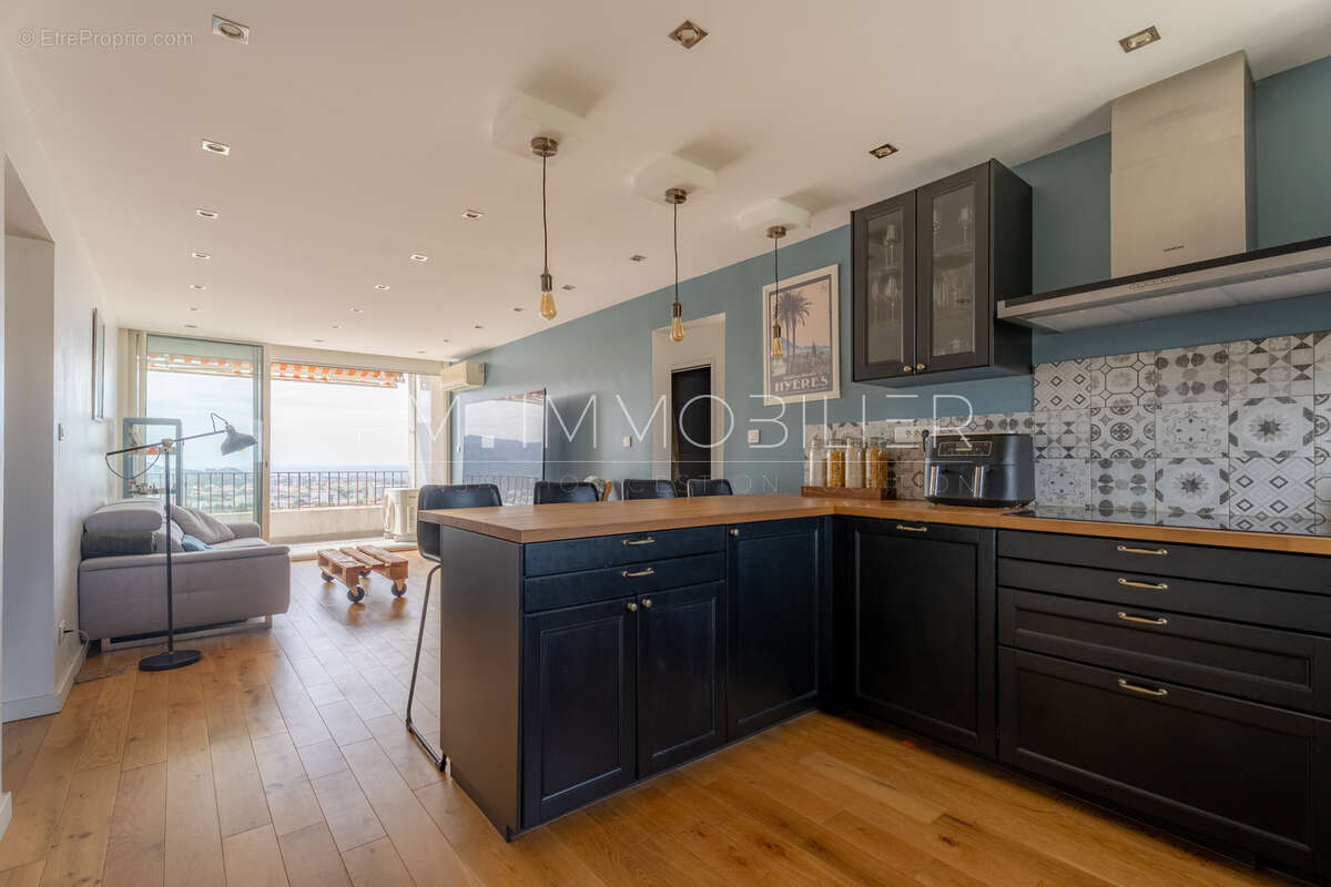 Appartement à MARSEILLE-9E