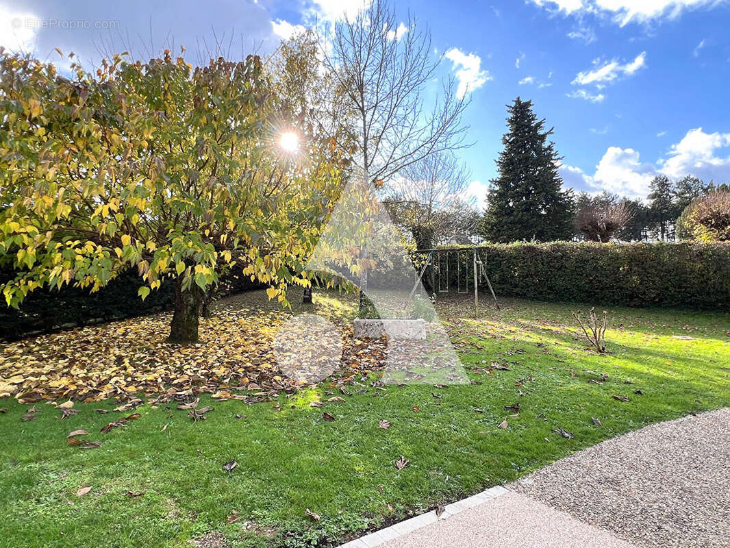 Maison à FONTCOUVERTE