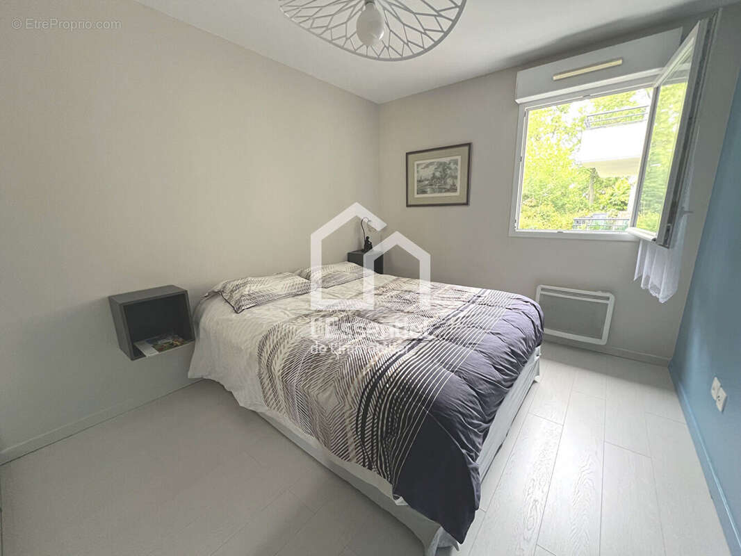 Appartement à VERNEUIL-SUR-SEINE