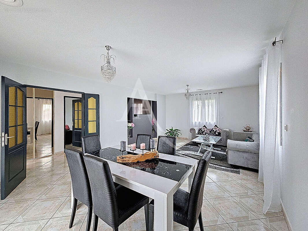 Appartement à ORGUEIL