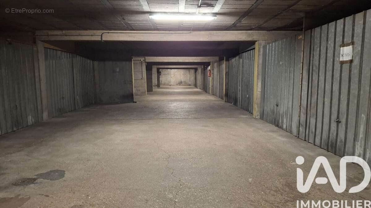 Photo 5 - Parking à PARIS-13E