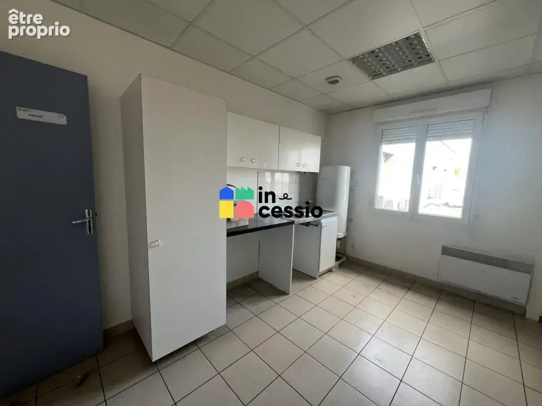 À VENDRE – Plateau de bureaux lumineux – 406 m² env. – Z - photo 25