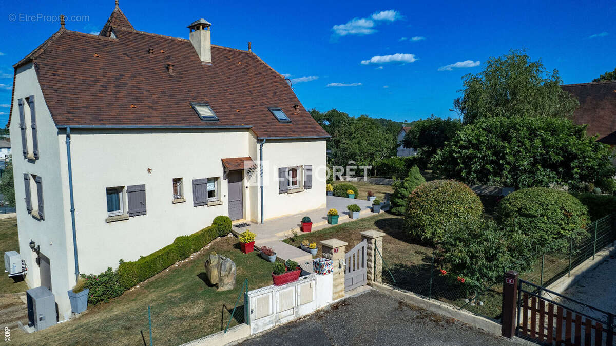Maison à GOURDON