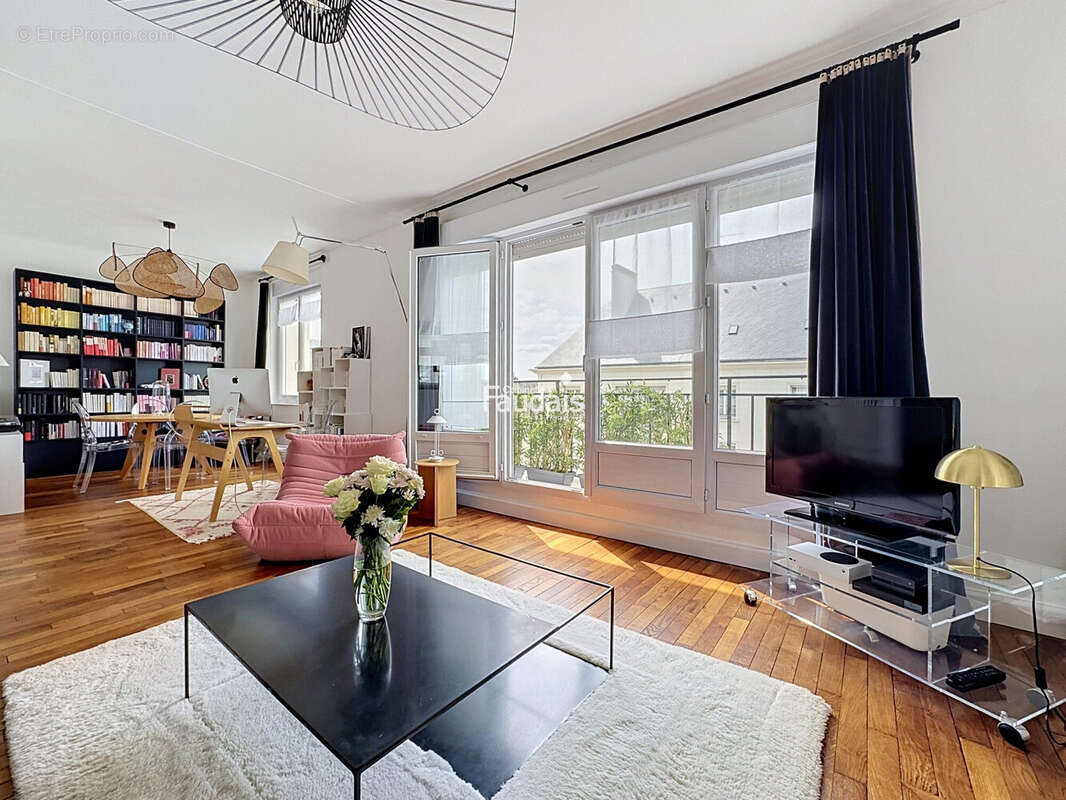 Appartement 86 m² à Saint-Lo  - photo 4