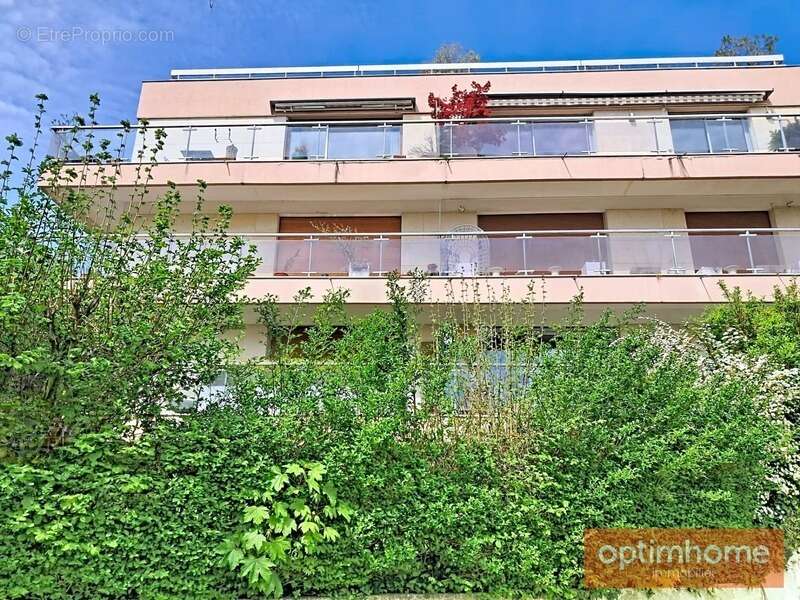 Appartement à GARCHES