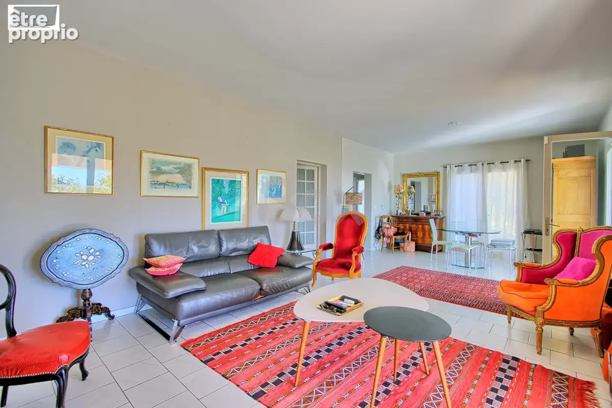 Toulon Faron : Magnifique propriété de 250m2 sur 14852 m2 de terrain avec vue panoramique mer - photo 5