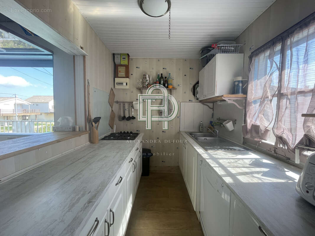 Chalet T4 de 53 m2 avec terrasse   Gruissan Chalet - photo 8