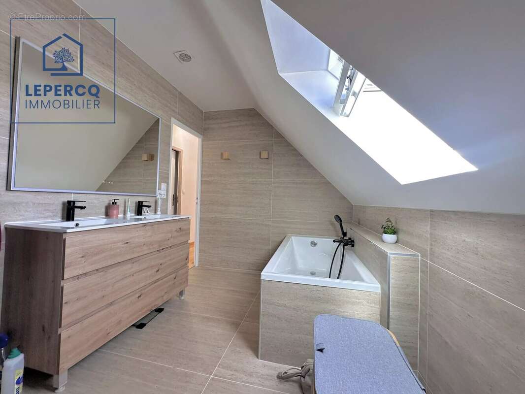 Maison 5 pièces  90 m² - photo 8