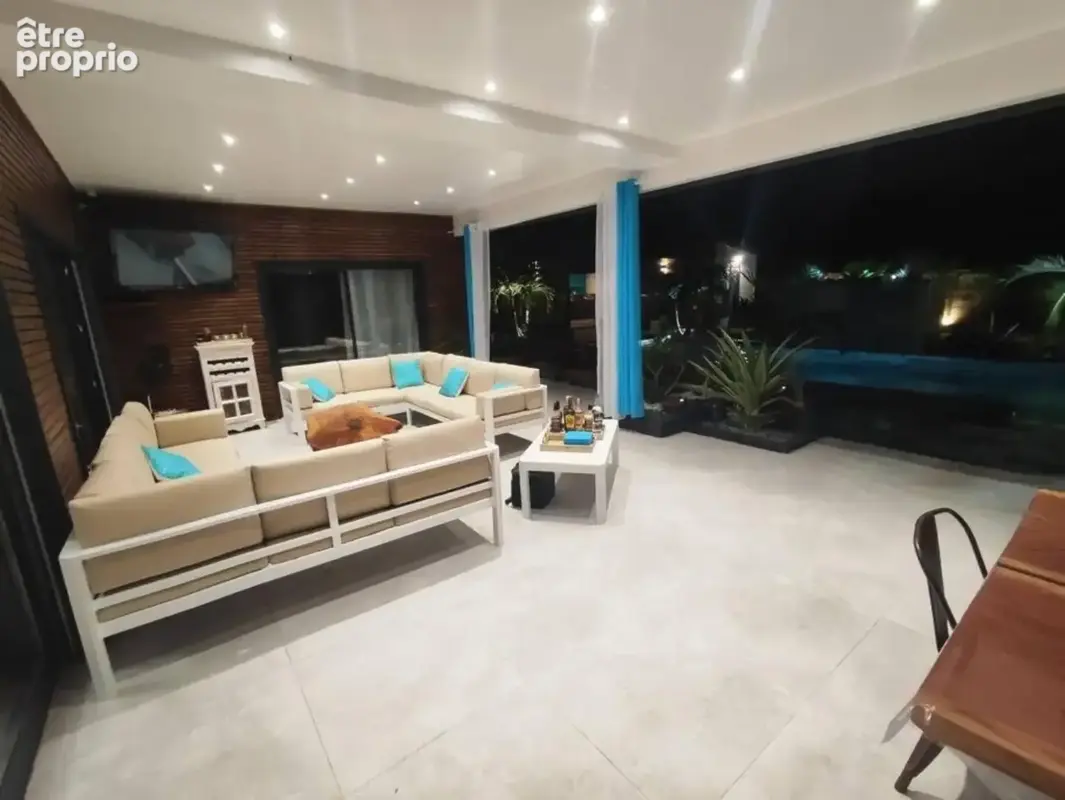 Ensemble immobilier exceptionnel avec piscines à SAINT FRANCOIS (971) - photo 6