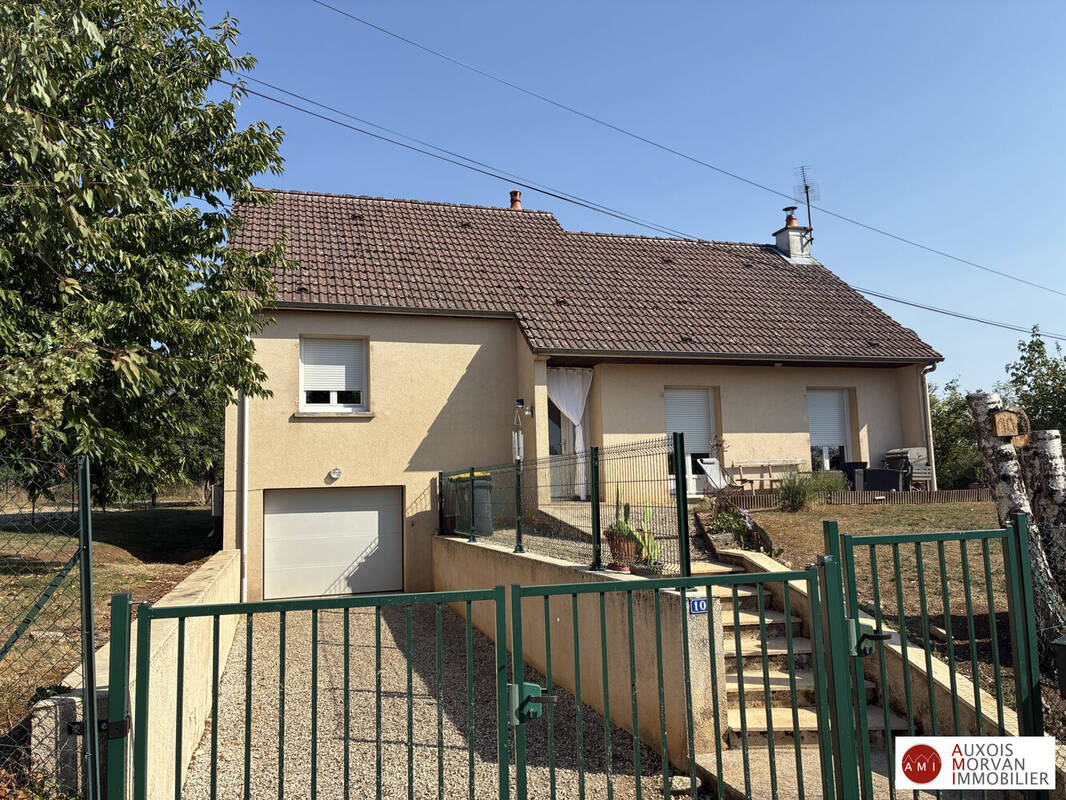 Maison à VILLAINES-EN-DUESMOIS
