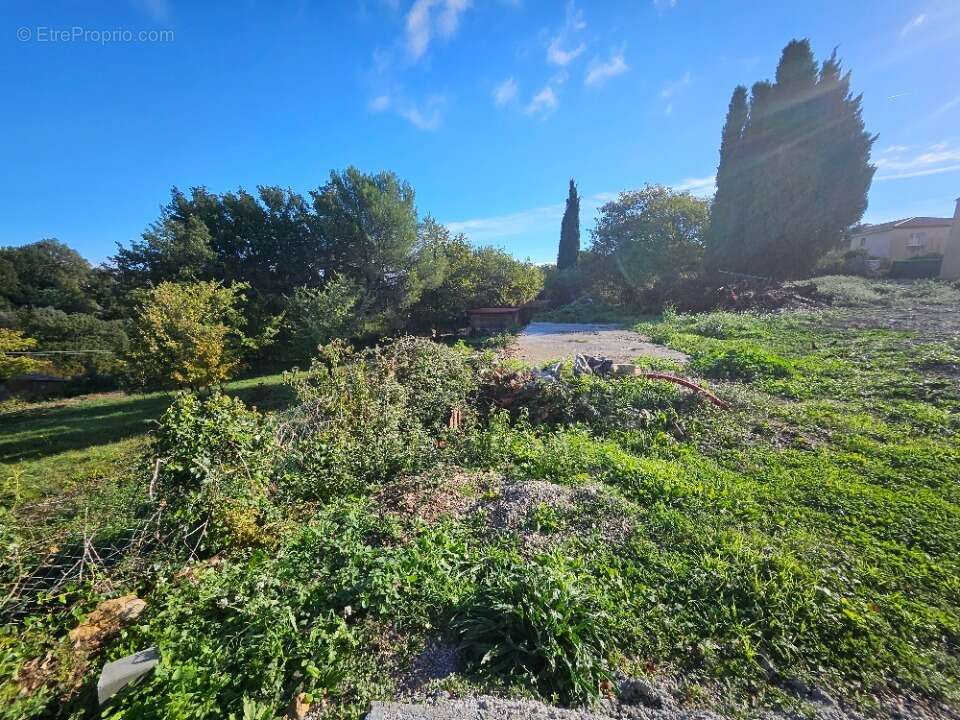 Terrain à SAINT-SAVOURNIN
