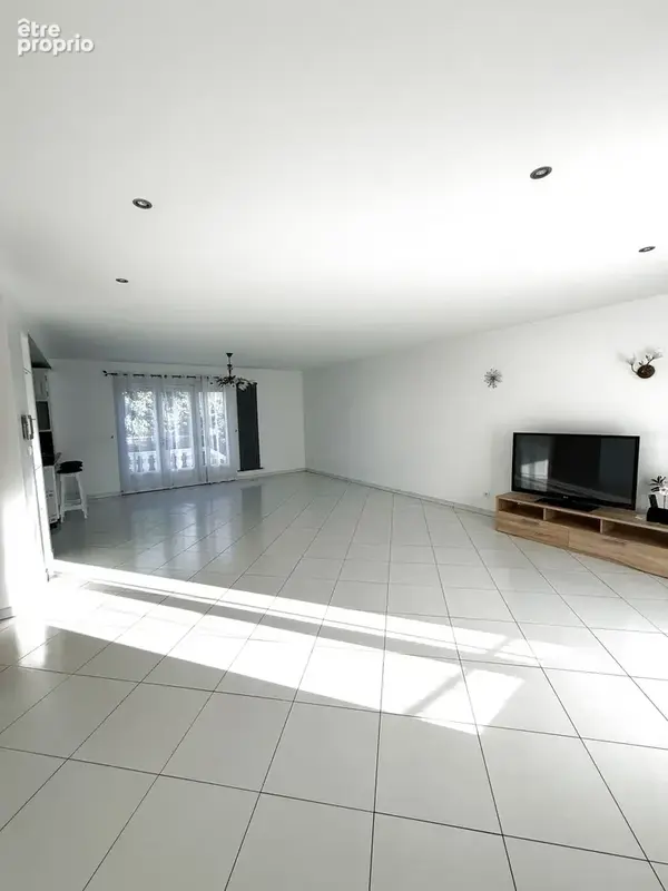 Coup de cœur : Maison familiale lumineuse, fonctionnelle et prête à vivre ! - photo 4