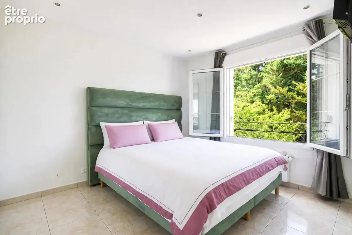 Maison de 10 pièces de 228 m² à Sarcelles - photo 11
