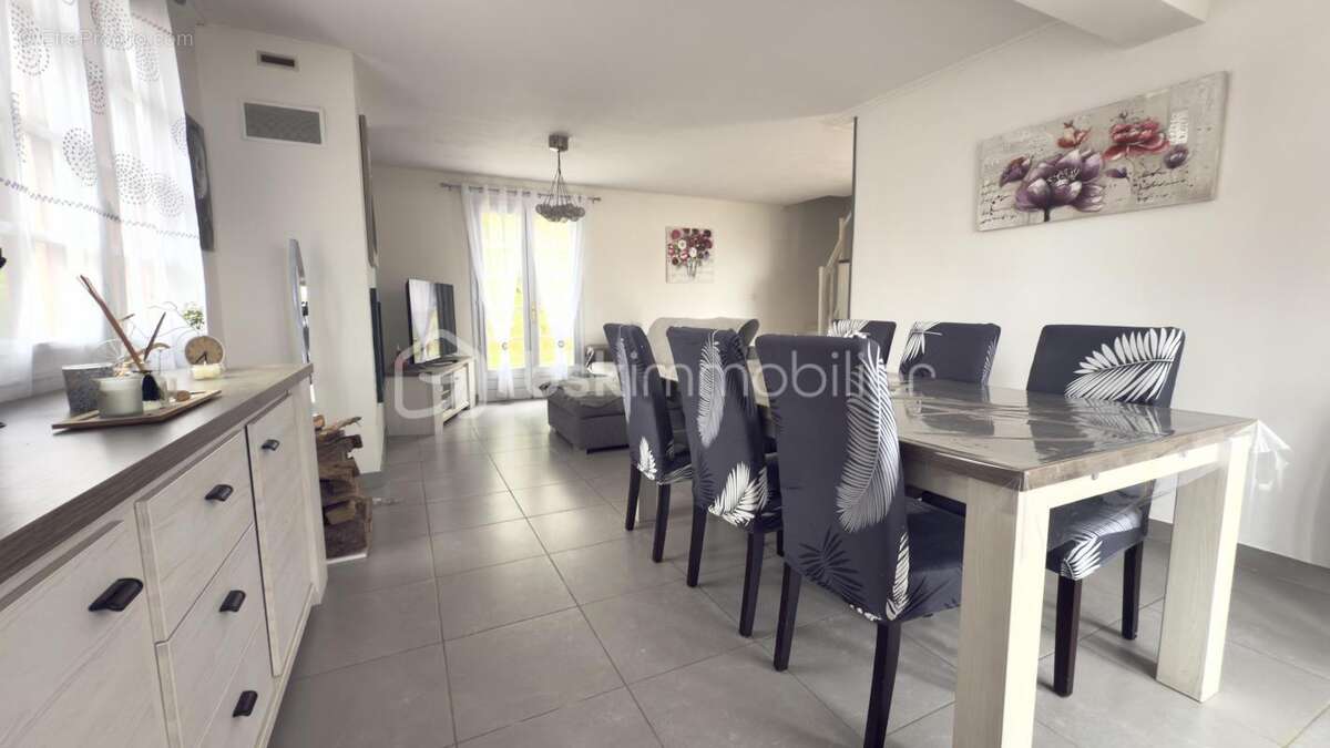 Maison à SAINT-QUENTIN