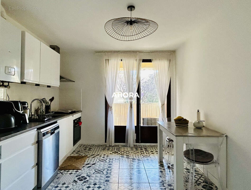 Appartement à MARSEILLE-9E