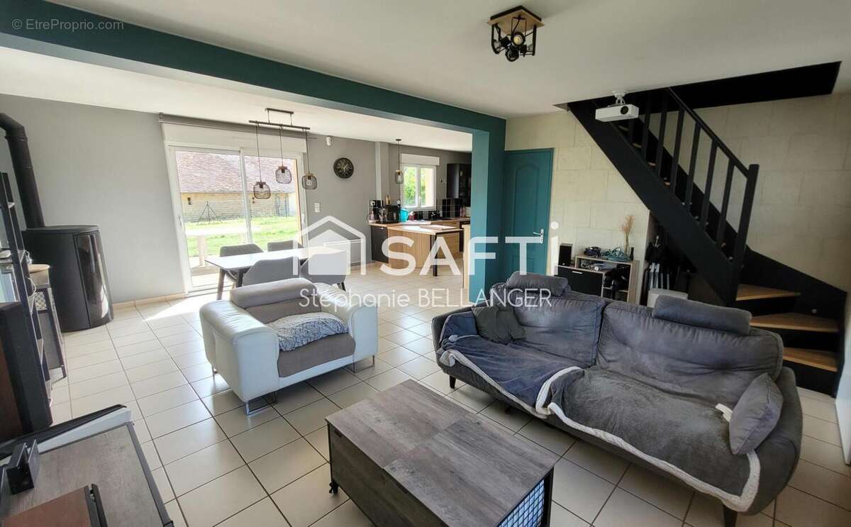Photo 3 - Maison à MONTBIZOT