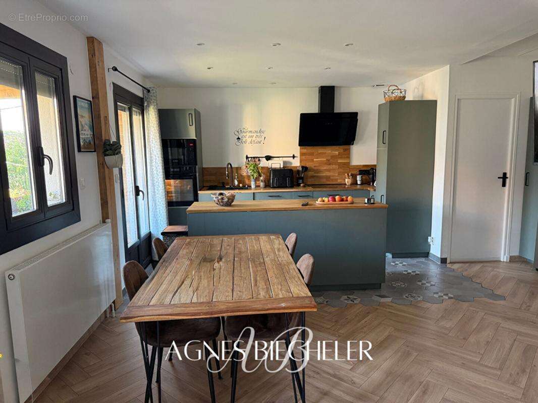 Maison 5 pièce(s) 130 m2 - photo 12