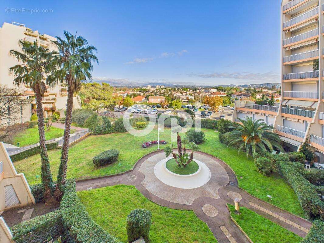 Appartement à MANDELIEU-LA-NAPOULE