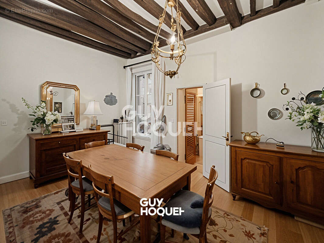 Appartement à PARIS-10E