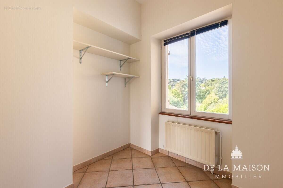 Appartement à ALBIGNY-SUR-SAONE
