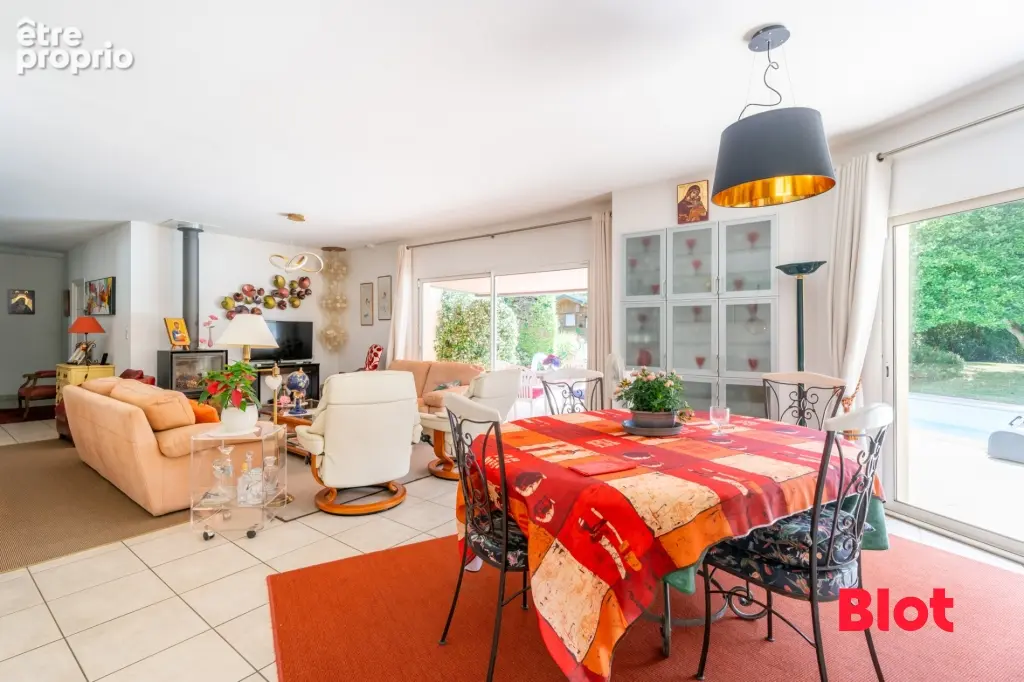 Maison 5 pièces 143 m² à vendre à Saint-Ave (56890) - photo 8