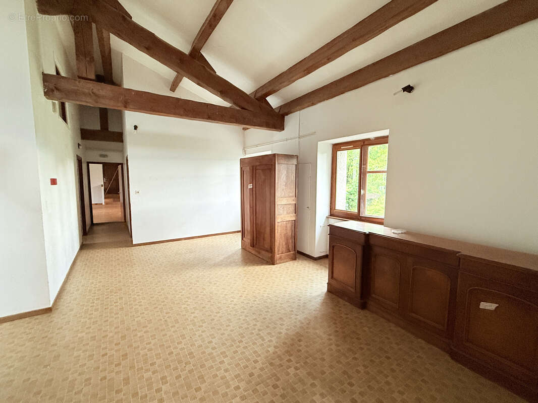 À Vendre   Mas avec Piscine, Écuries et Deux Bâtisses sur Terrain Naturel - photo 23