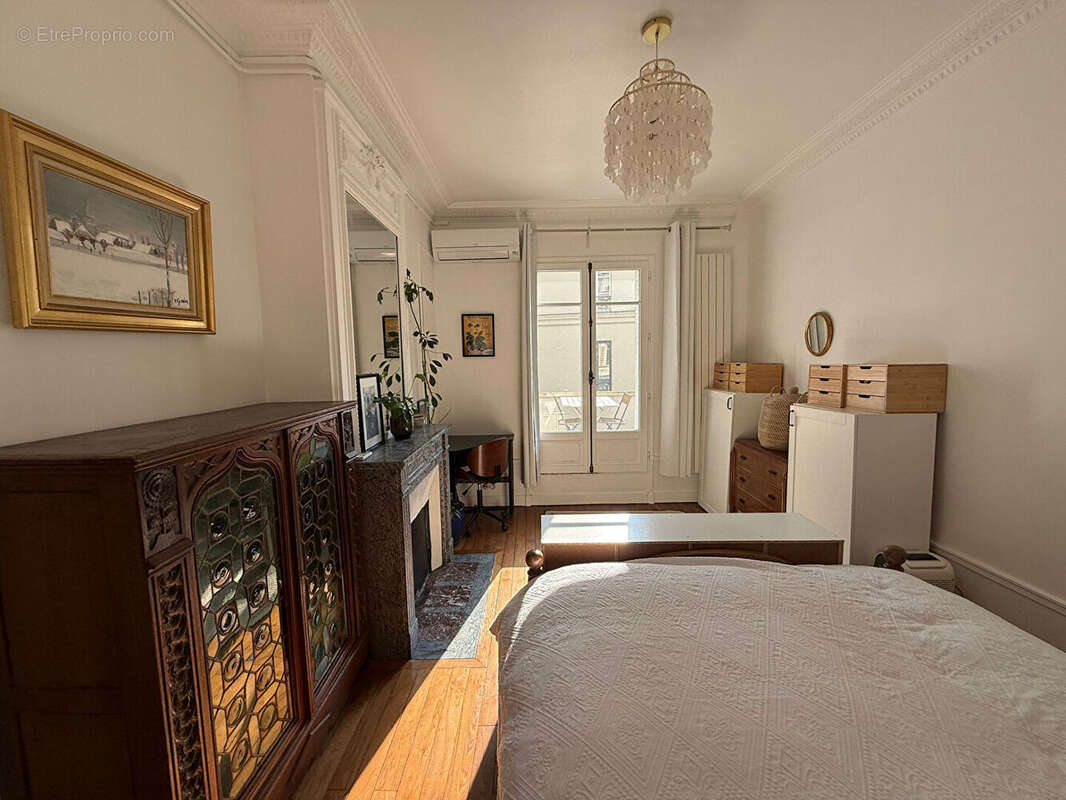 Appartement à PARIS-15E