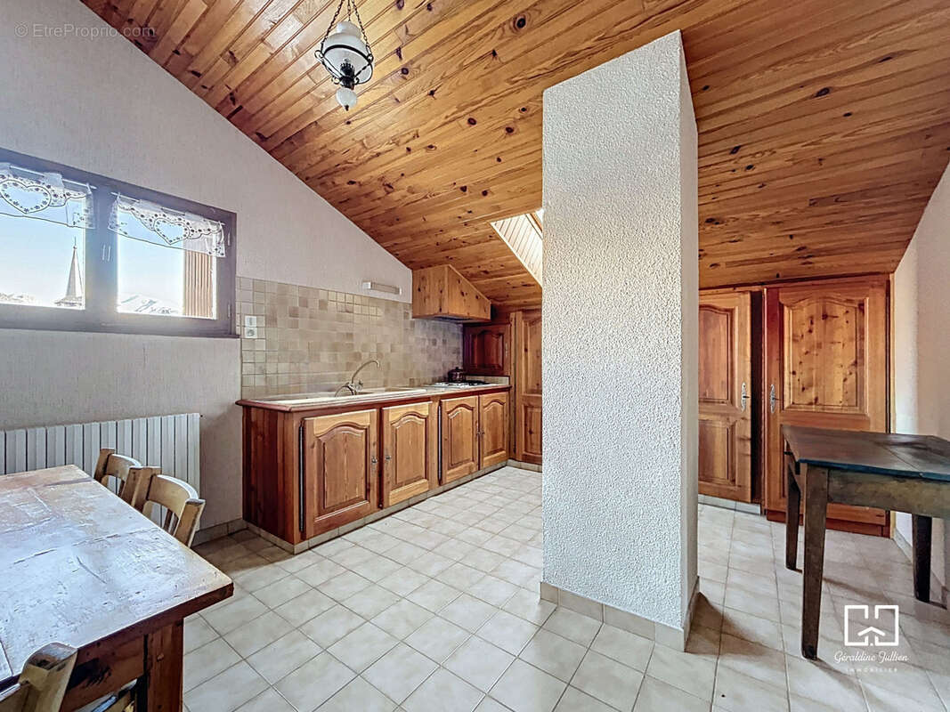 Maison à VILLAR-SAINT-PANCRACE