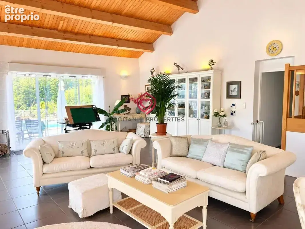 Maison familiale avec piscine et vues sur la campagne - photo 8
