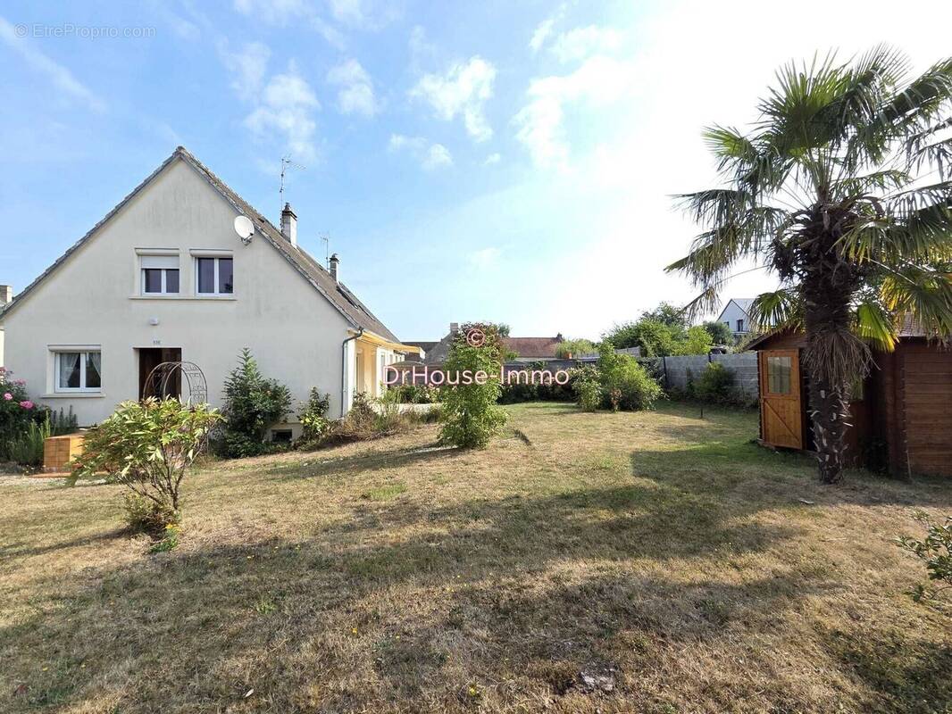 Maison à COLOMBY-SUR-THAON
